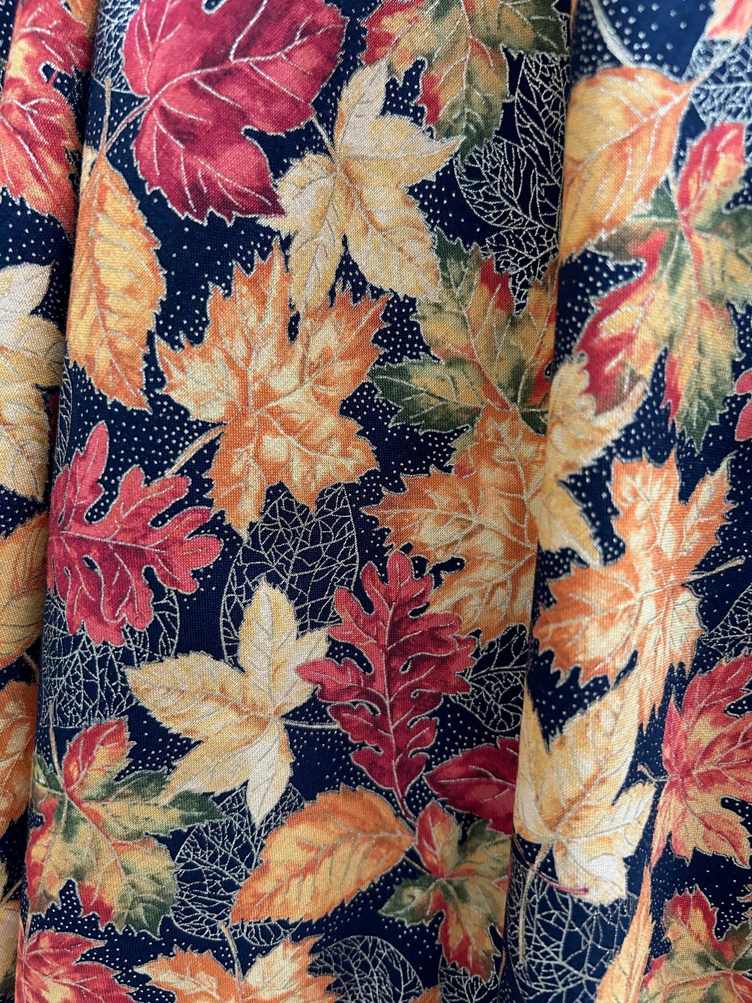 RETROLICIOUS: Leaves Greta Surplice Fit and Flare Dress