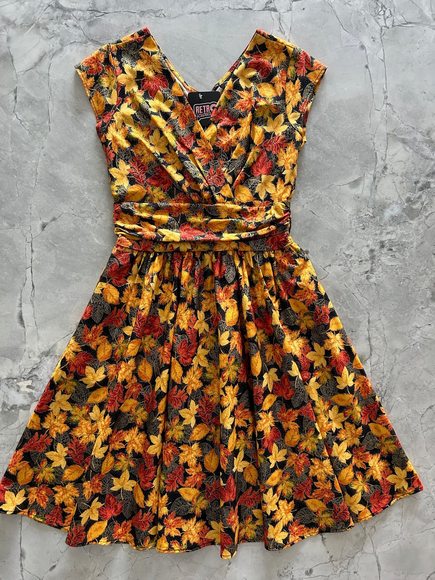 RETROLICIOUS: Leaves Greta Surplice Fit and Flare Dress