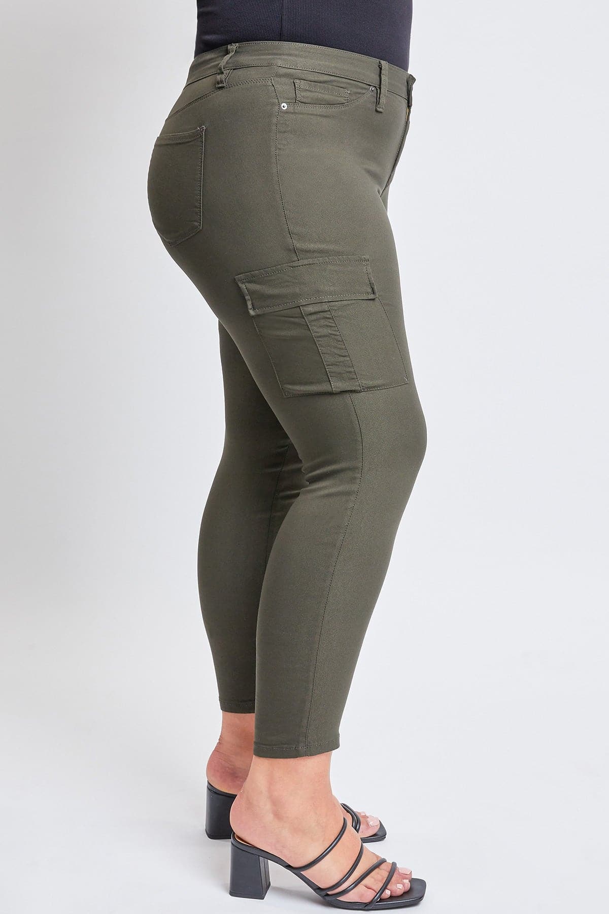 YMI Jeans Women's Plus Hyperstretch Skinny Cargo Pants