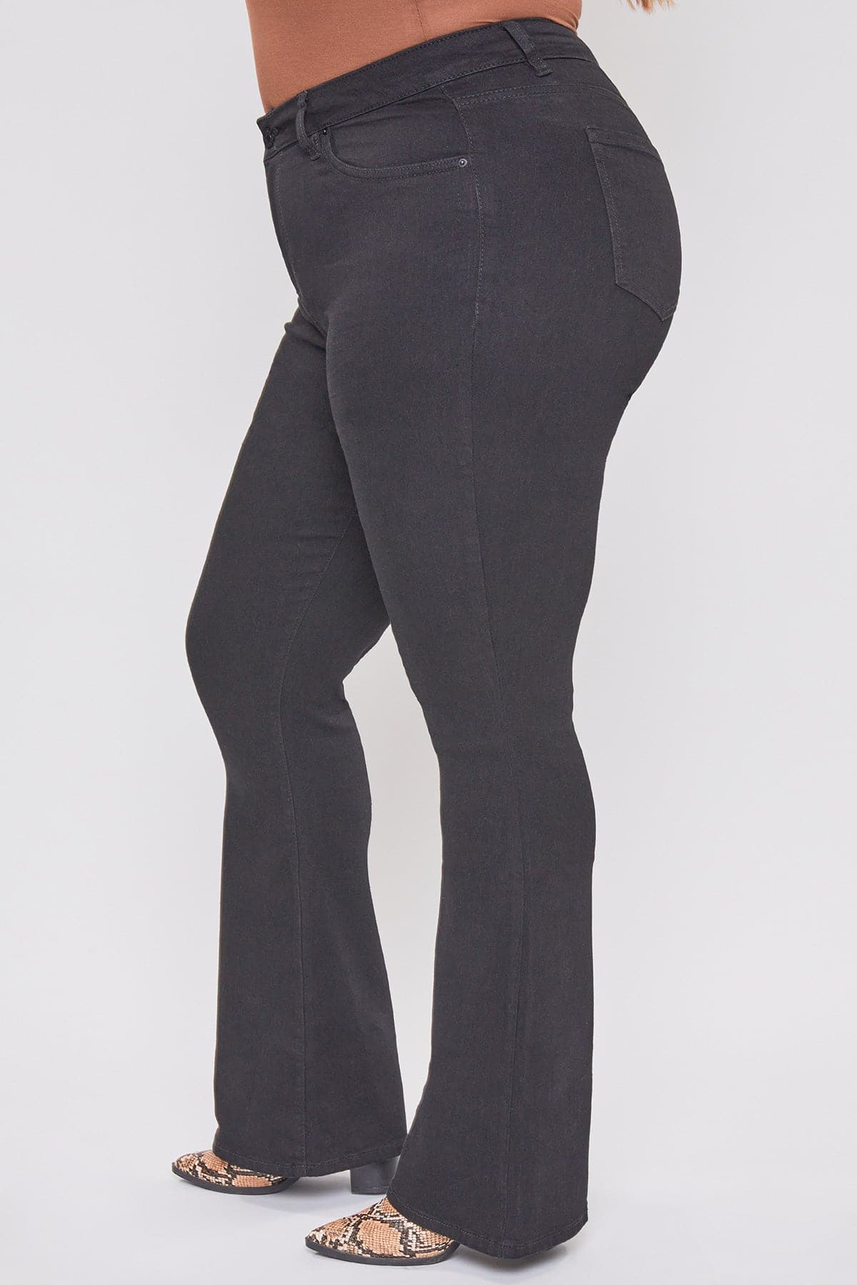 YMI Jeans Women's Plus Size Basic Flare Jeans
