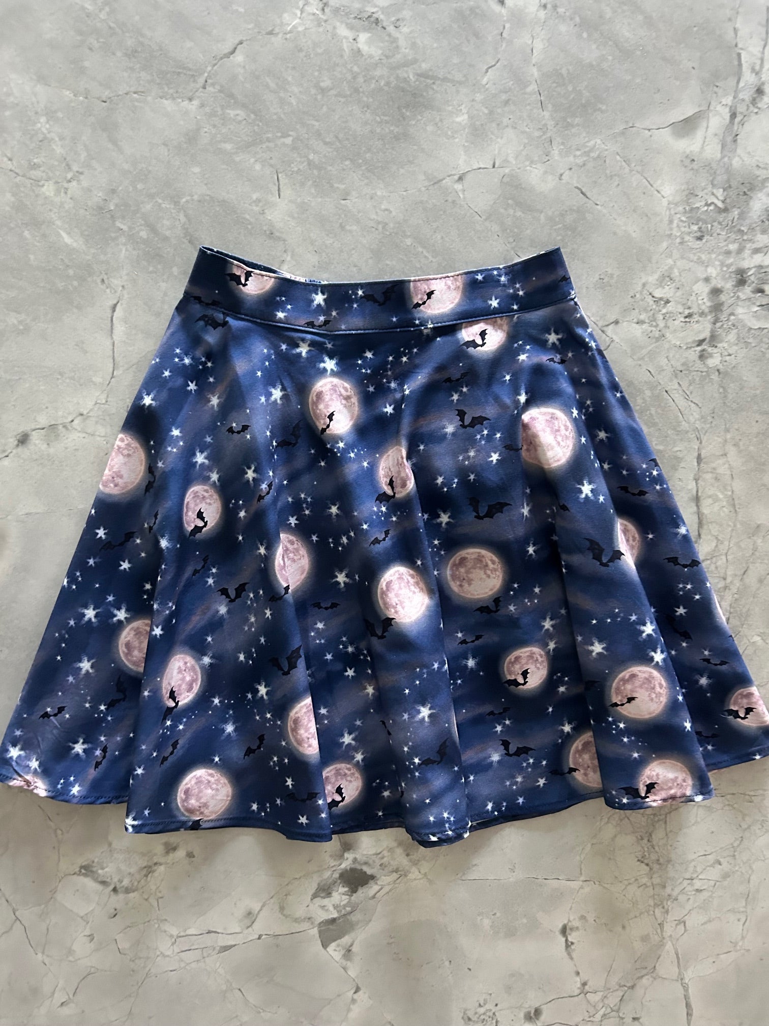 RETROLICIOUS -Bat Moon Skater Skirt