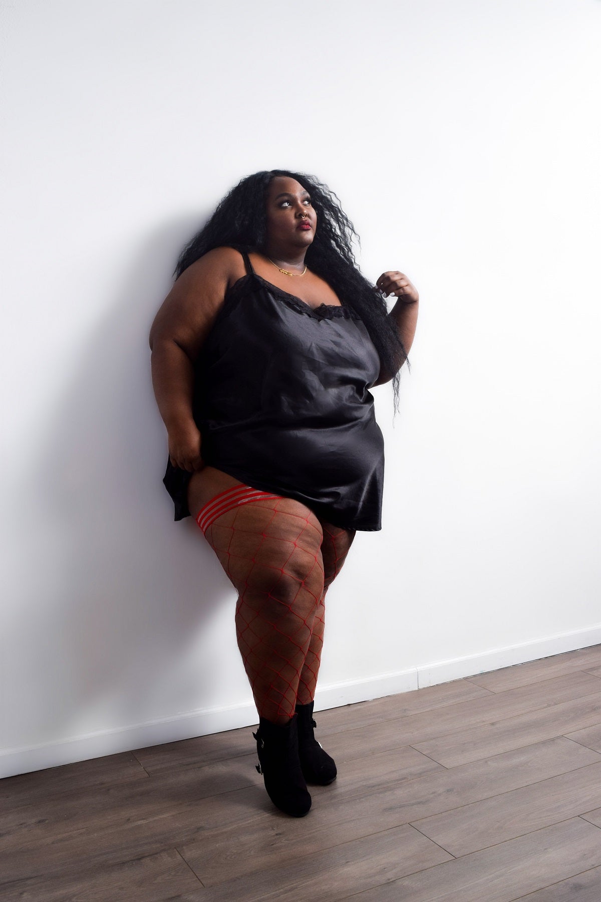 Kix'ies -Claudia: Red Net...You Bet!