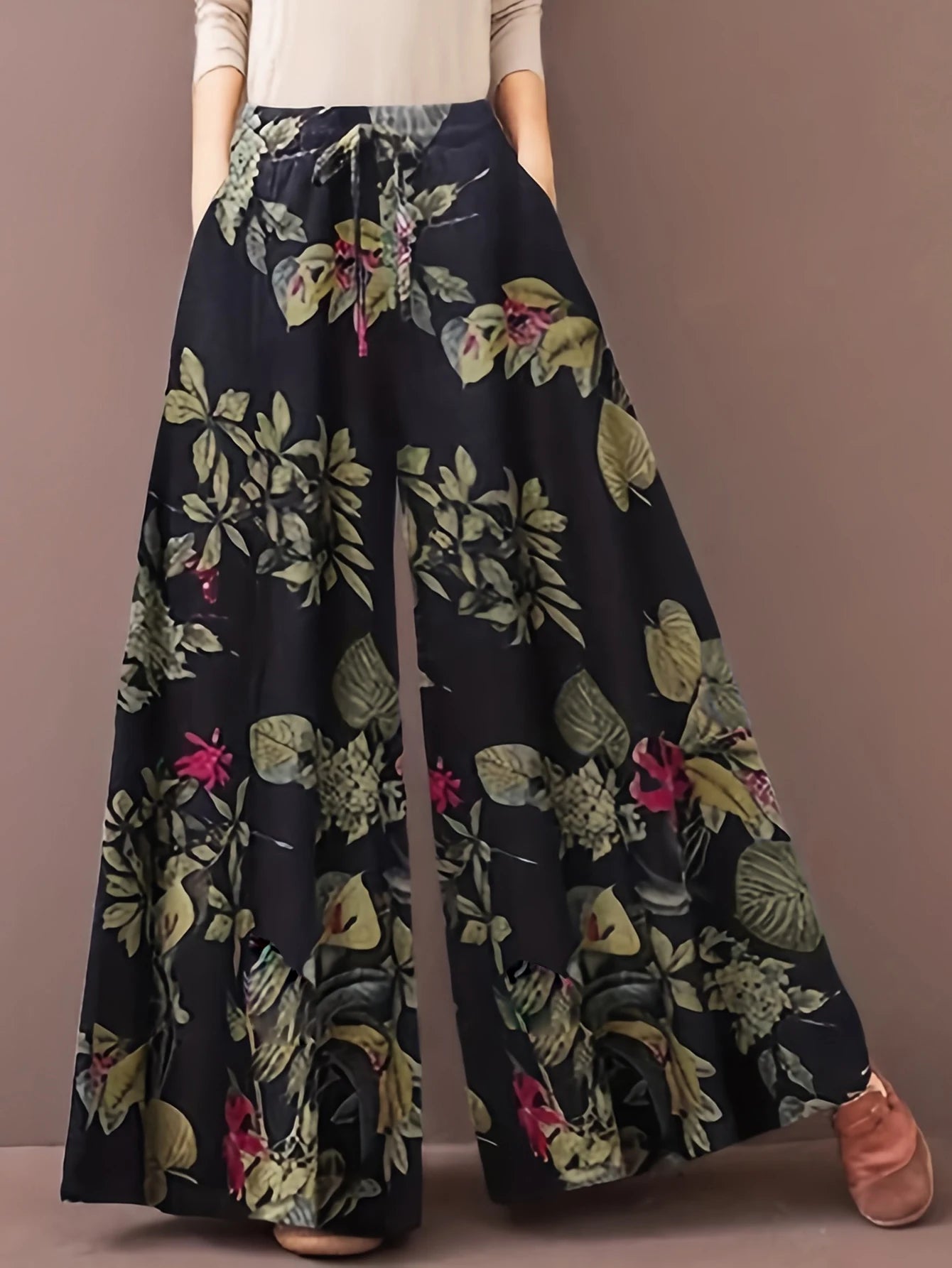 Nebula Petals Plus Size Floral Print Palazzo Pants