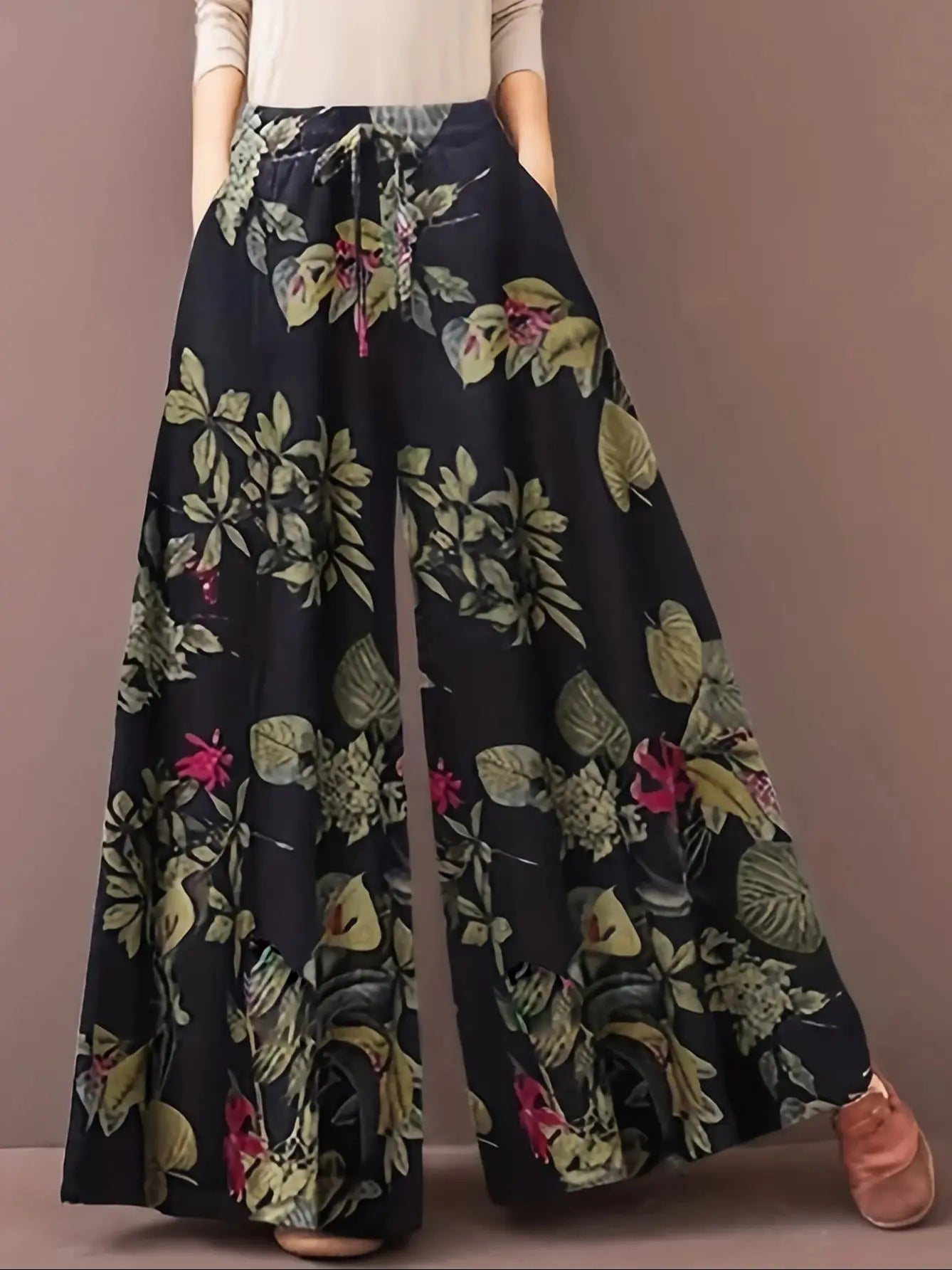 Nebula Petals Plus Size Floral Print Palazzo Pants
