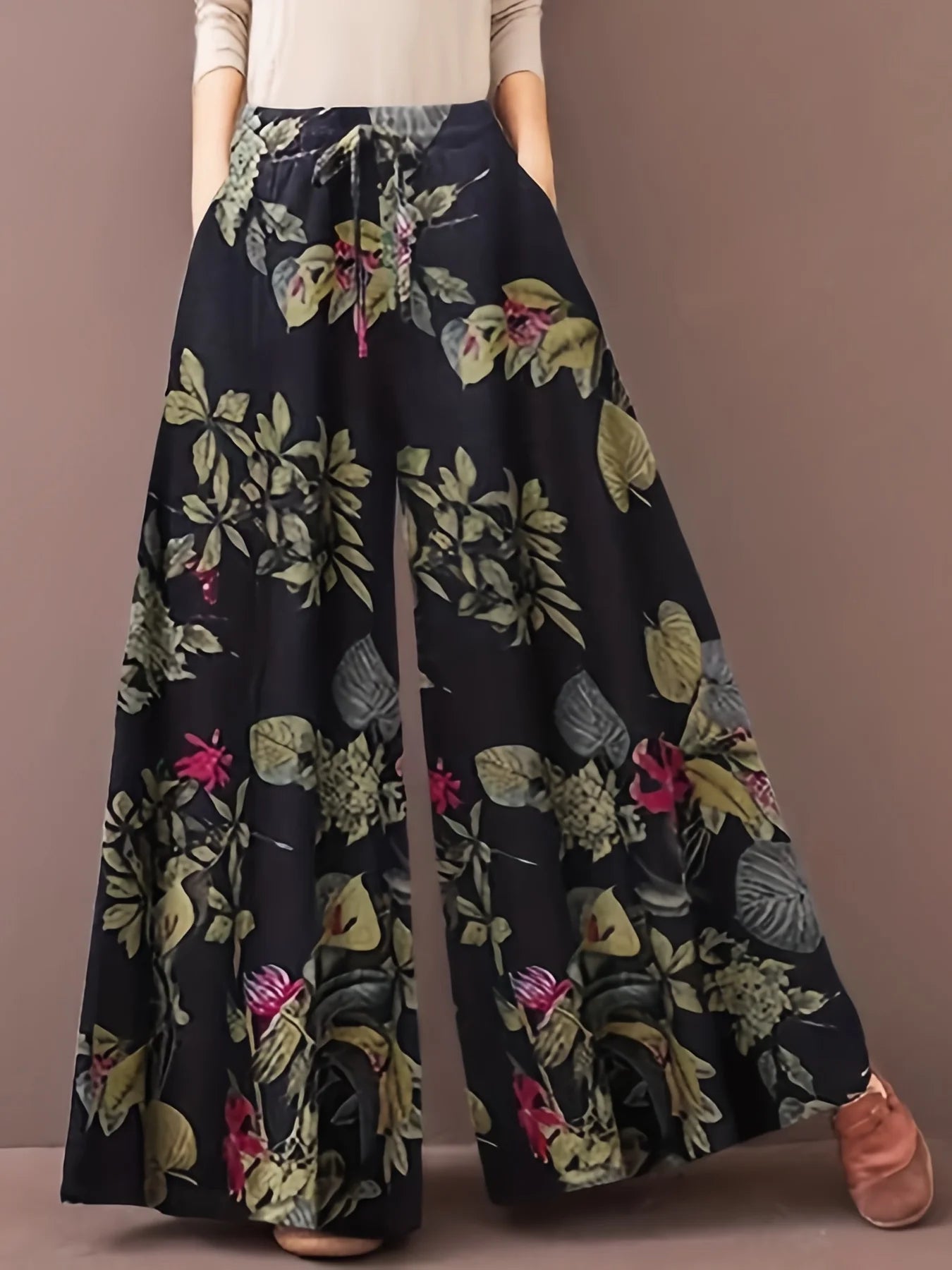 Nebula Petals Plus Size Floral Print Palazzo Pants